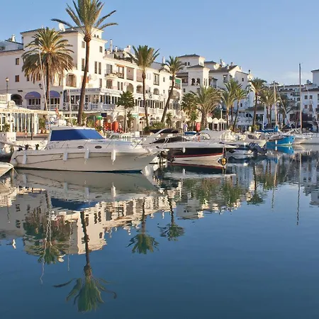 Marina Apartments, 638